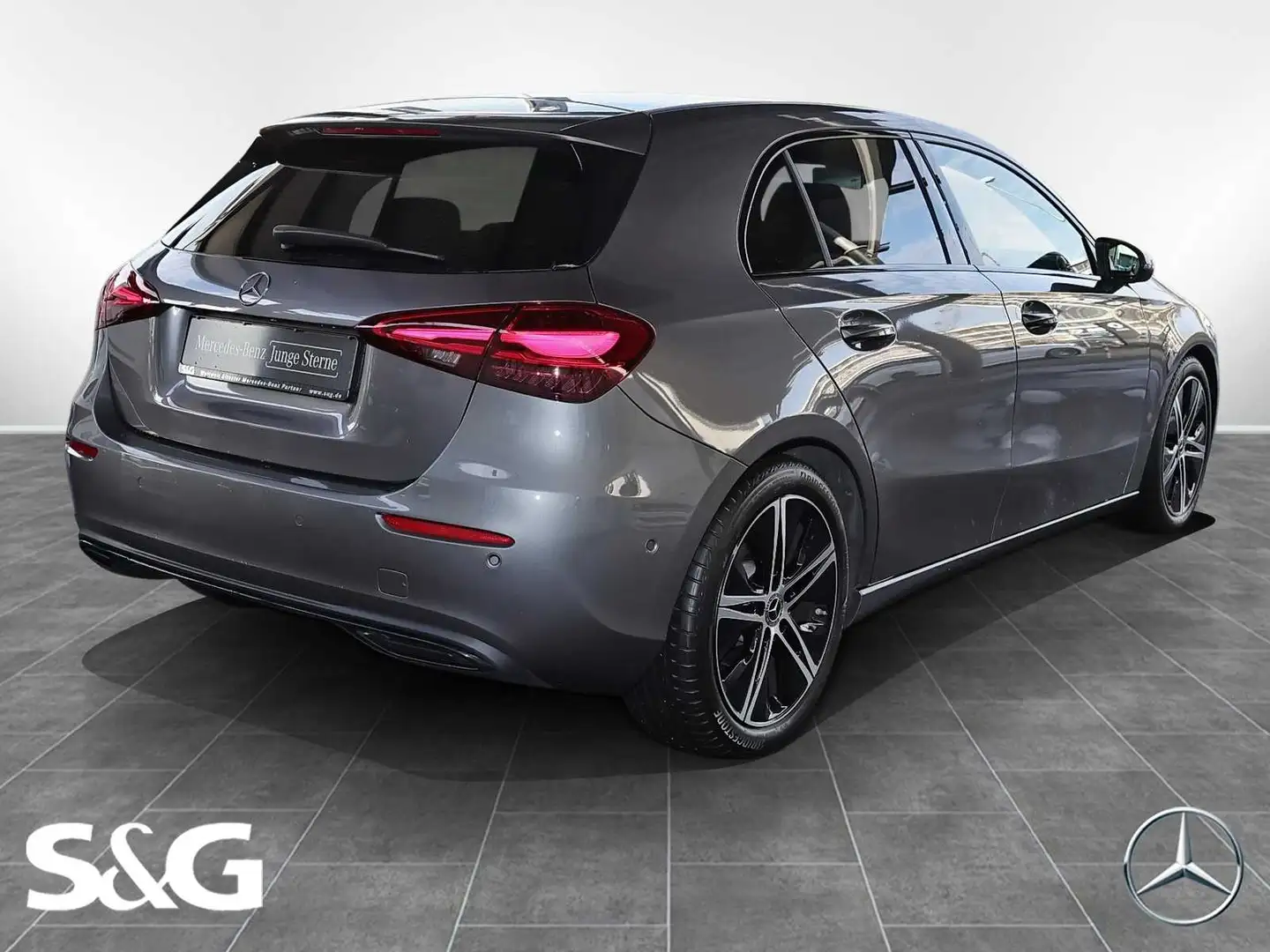 Mercedes-Benz A 200 AHK+KAMERA+SPURHALTE+NIGHT PAKET+LED+18" Grau - 2
