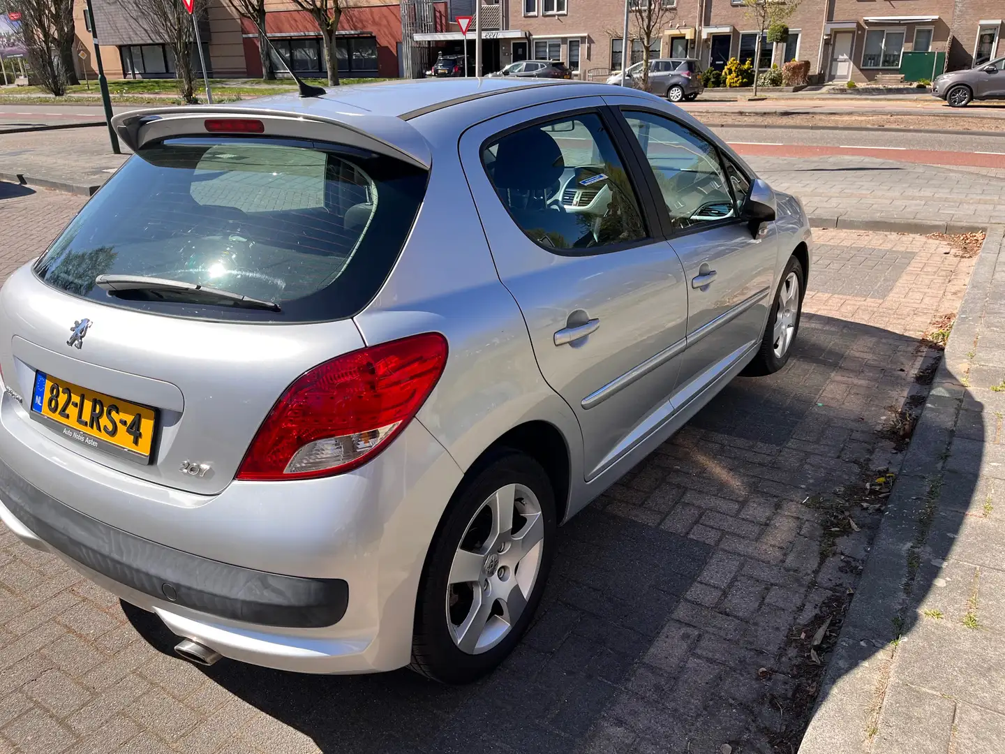 Peugeot 207 207 1.6 VTi Première Silber - 2