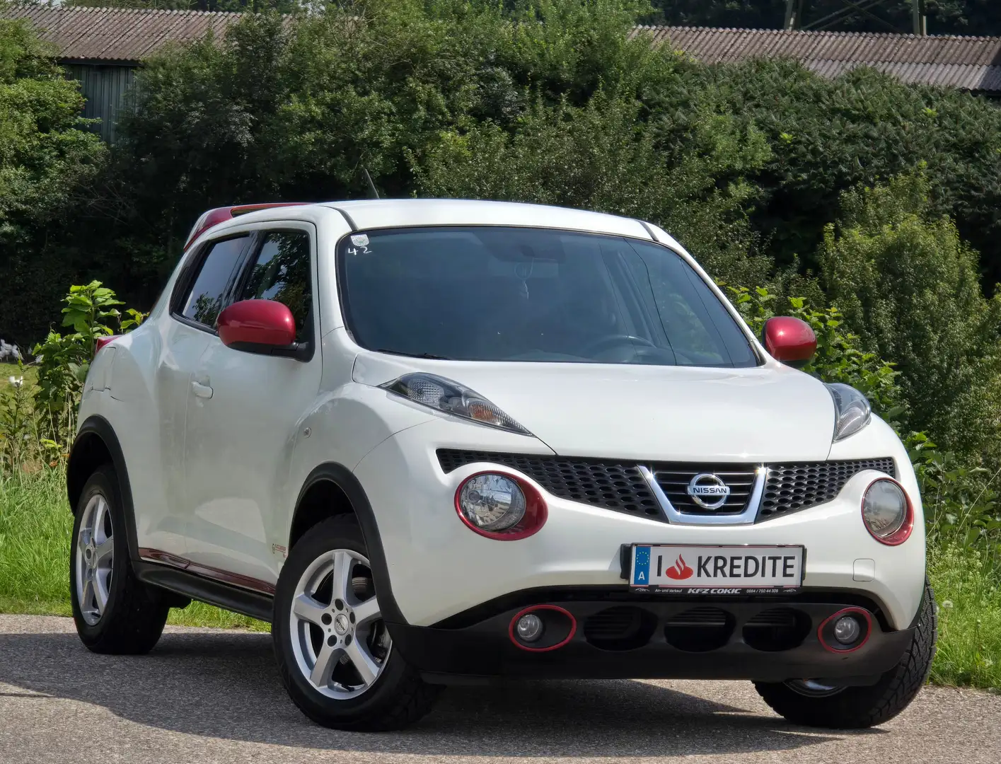 Nissan Juke 1,6 n-tec CVT Top* Kredit* Automatik*Navi*Tempomat Weiß - 2