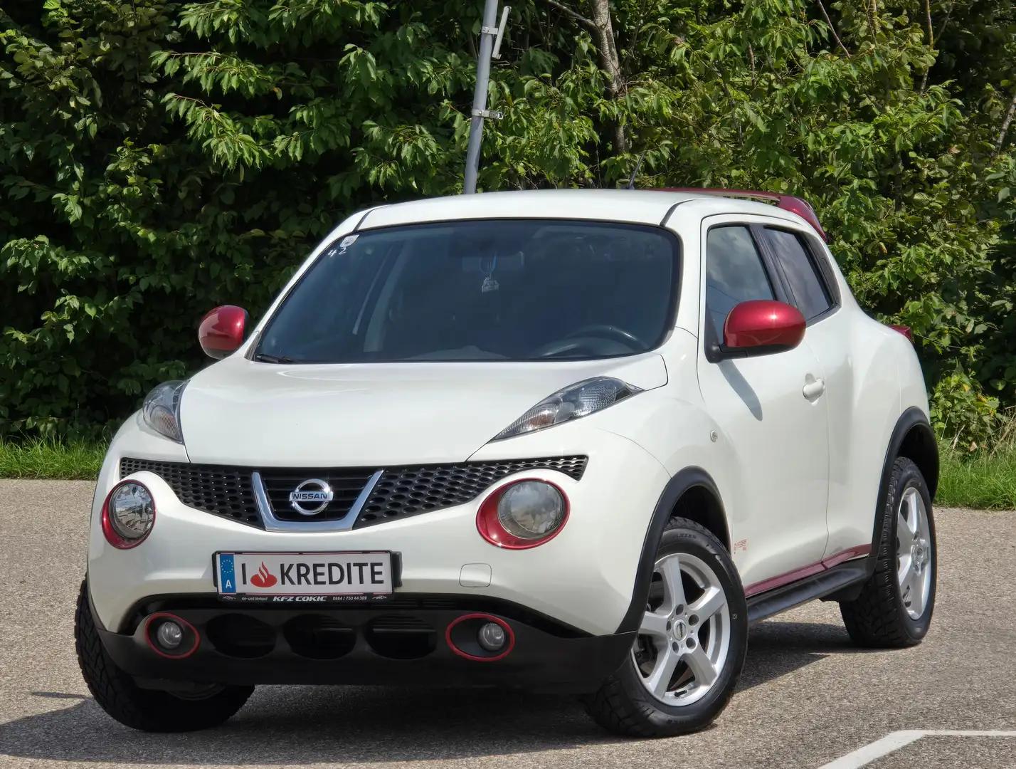 Nissan Juke 1,6 n-tec CVT Top* Kredit* Automatik*Navi*Tempomat Weiß - 1