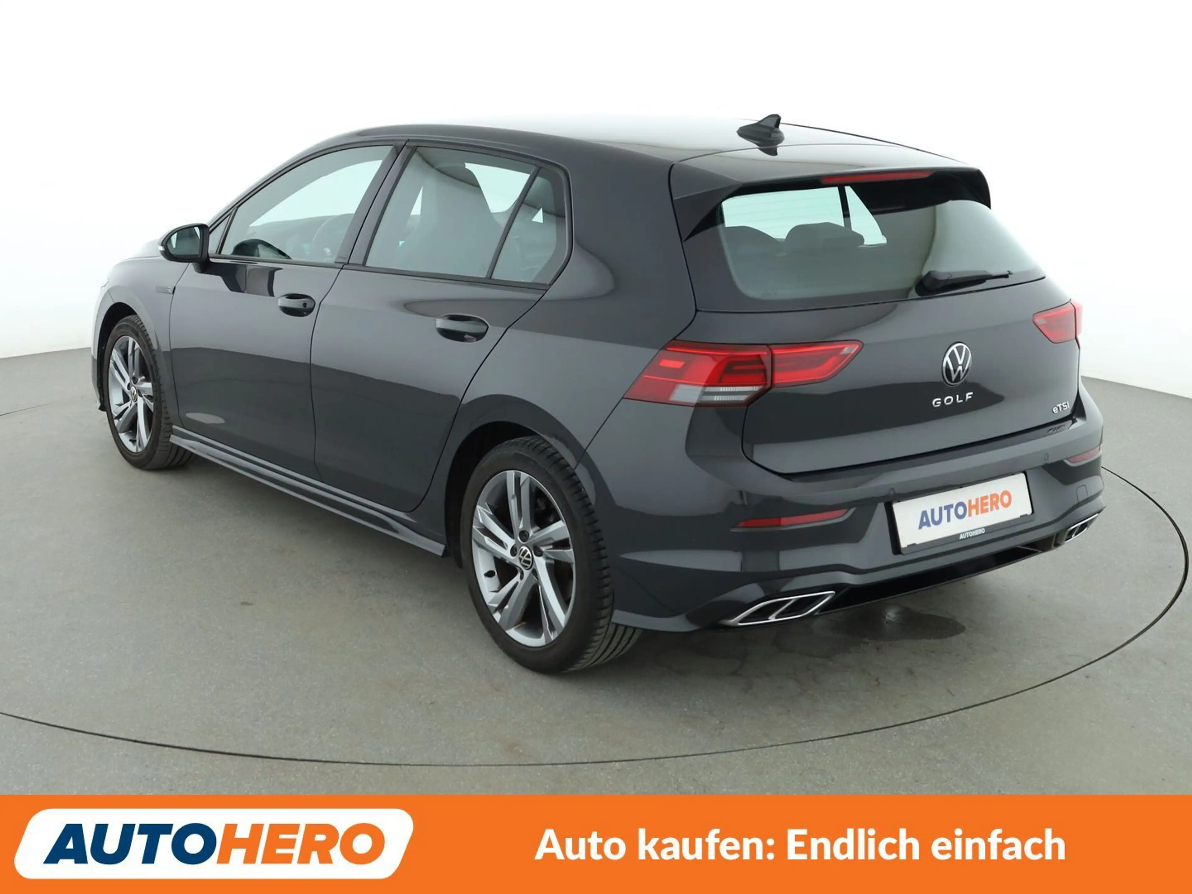 Volkswagen Golf 1.5 eTSI ACT R-Line — photo 4