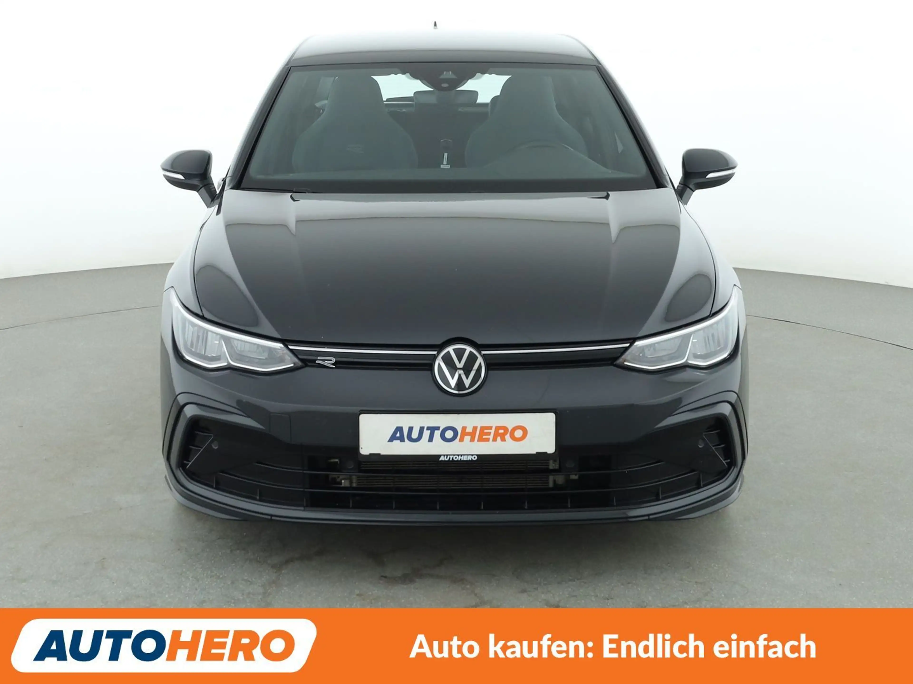 Volkswagen Golf 1.5 eTSI ACT R-Line — photo 9