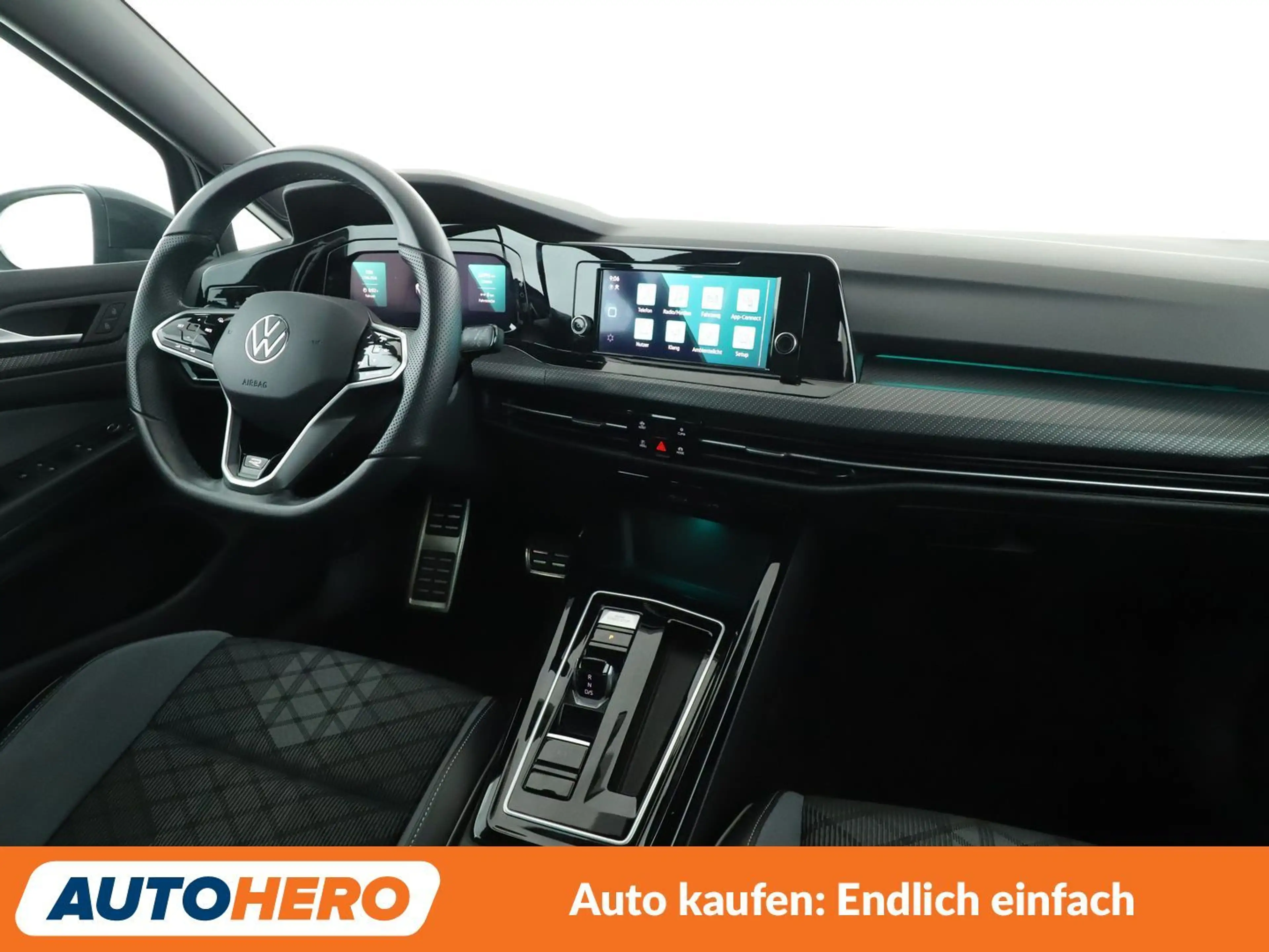 Volkswagen Golf 1.5 eTSI ACT R-Line — photo 13