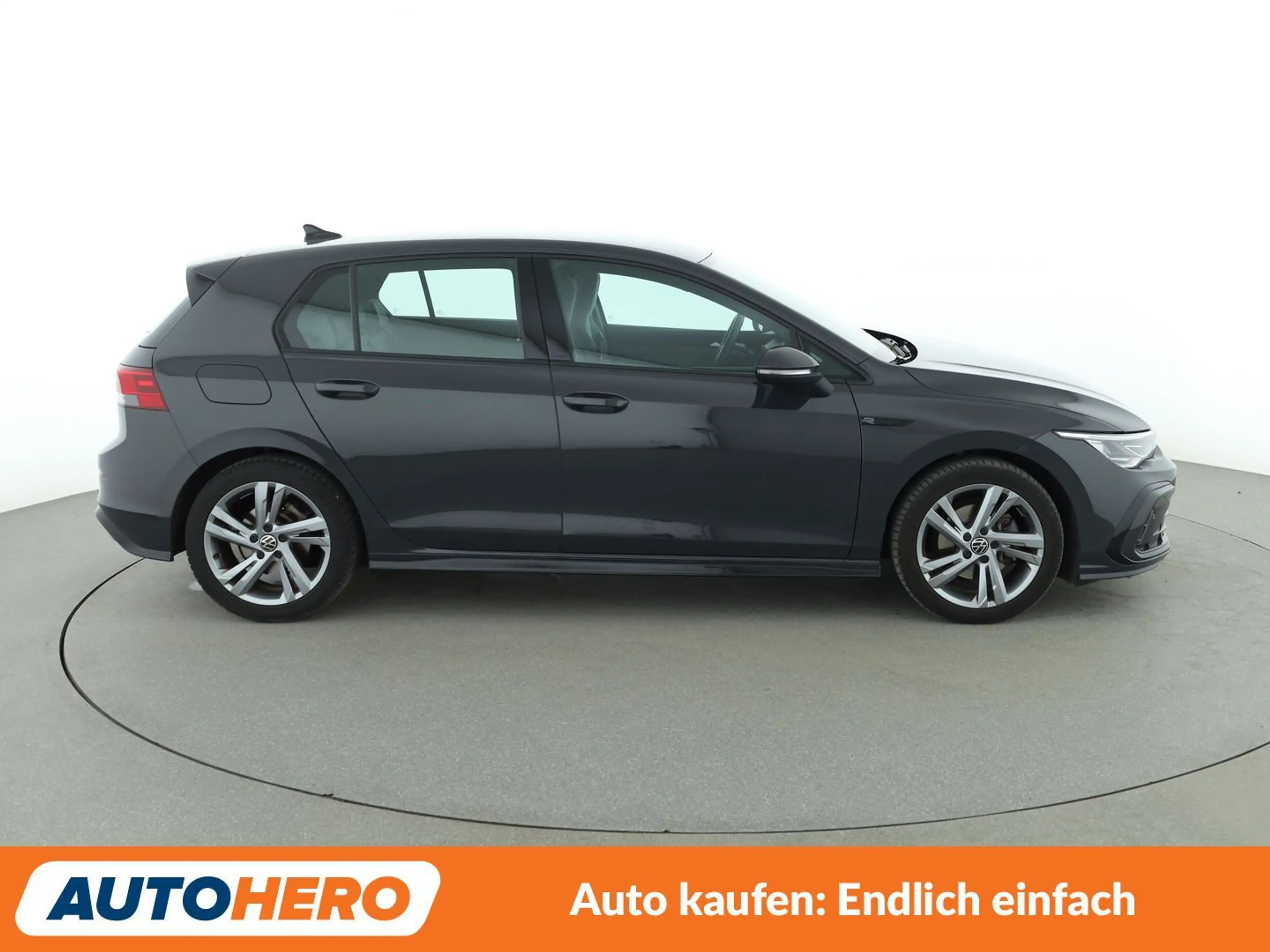 Volkswagen Golf 1.5 eTSI ACT R-Line — photo 7