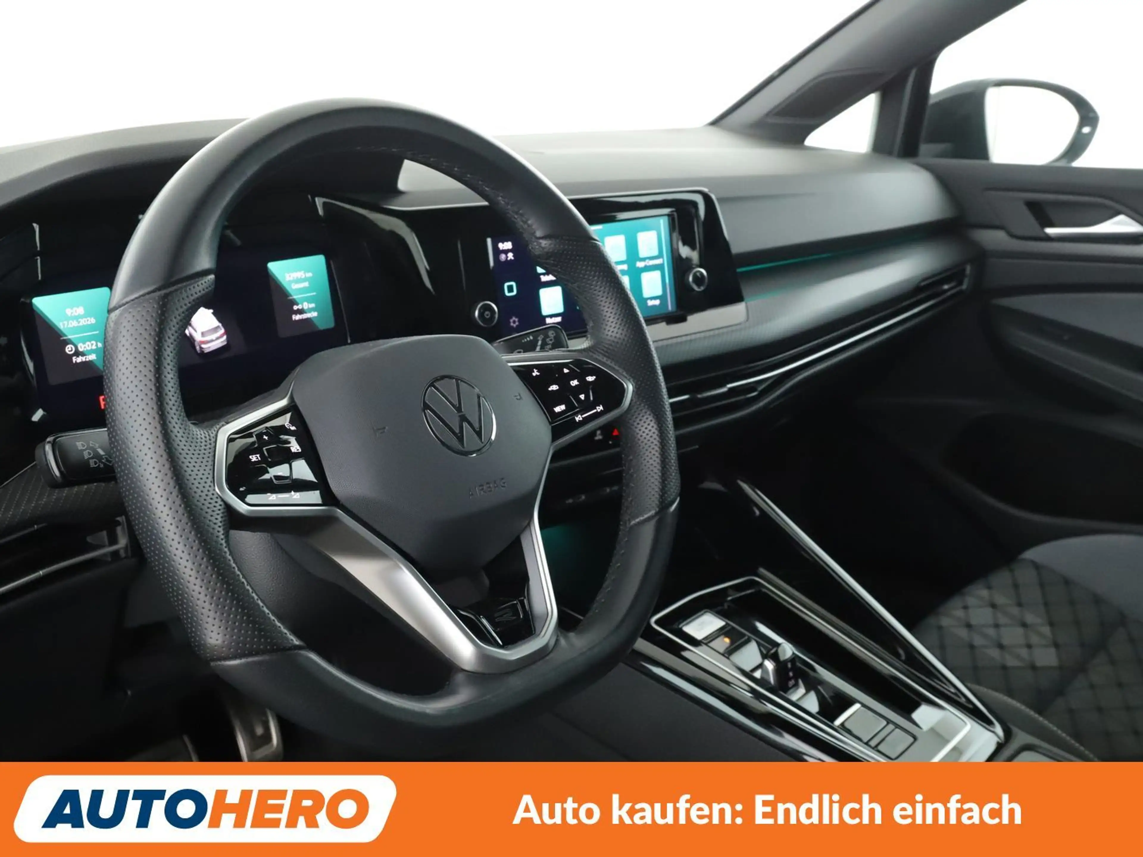 Volkswagen Golf 1.5 eTSI ACT R-Line — photo 11