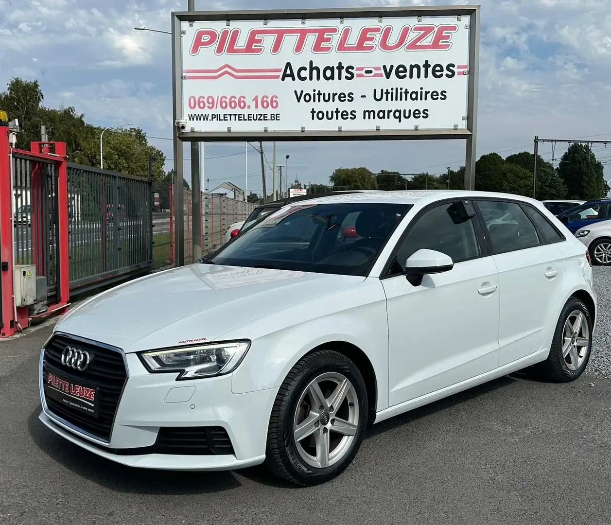 Audi A3 A3 Sportback 30 TDi Wit - 1