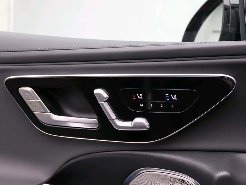 Mercedes-Benz E 300 e Sport Edition — photo 8