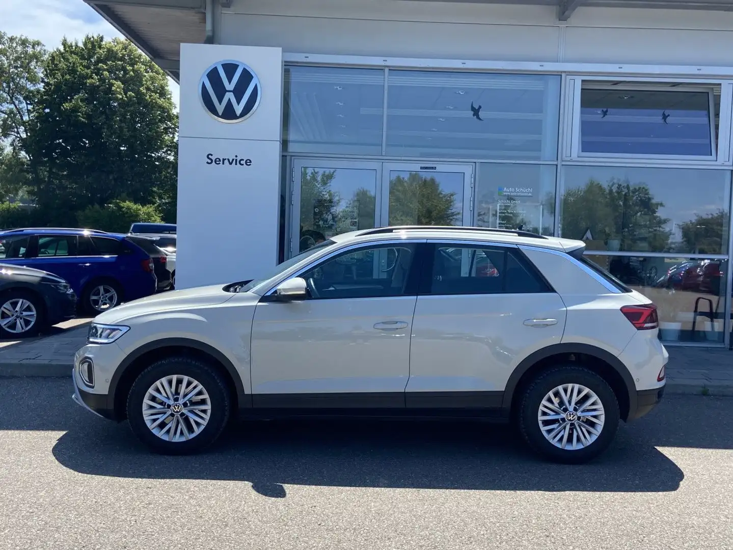 Volkswagen T-Roc 1.5 TSI DSG Life NAVI+LED+AHK+APP-CONNECT+ Grau - 2