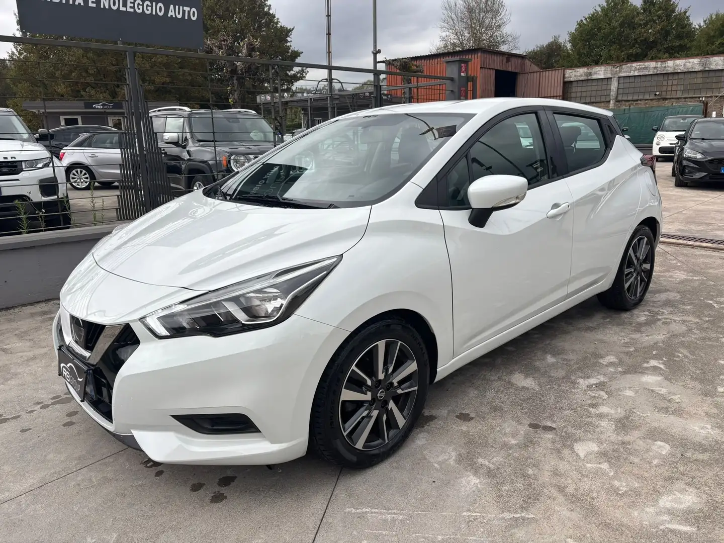 Nissan Micra Micra V 2017 1.5 dci N-Connecta 90cv Bianco - 1