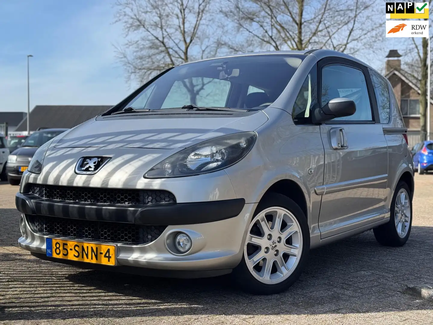 Peugeot 1007 1.6-16V Gentry Pack AIRCO APK 2026 PDC LMV NAP Grijs - 1