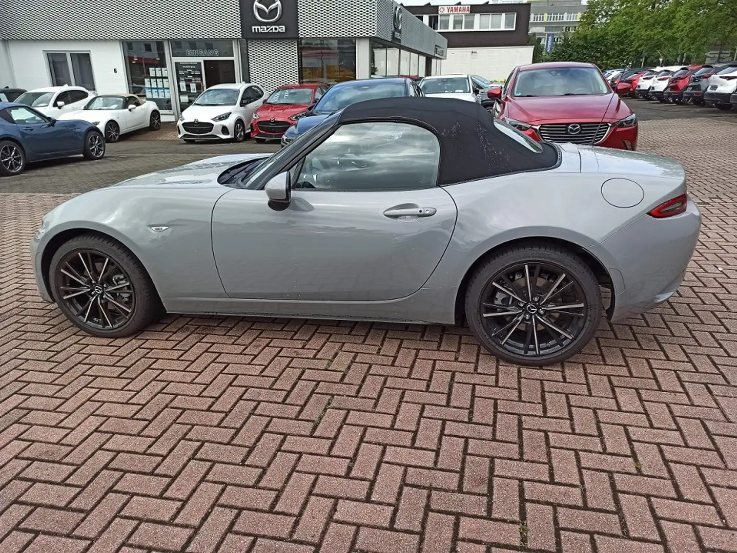 Mazda MX-5 2.0 Exclusive-line *Matrix-LED*BOSE* Grau - 2