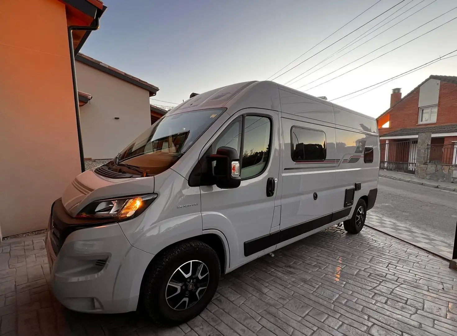 Fiat Ducato Ducato Fg. 33 2.3Mjt L2 H2 Semiacristalado 140CV Gris - 1