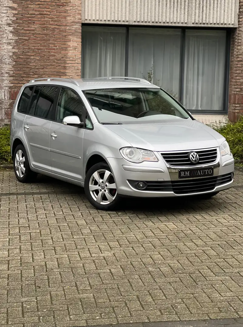 Volkswagen Touran 1.4 TSI essence 7 places Argent - 2