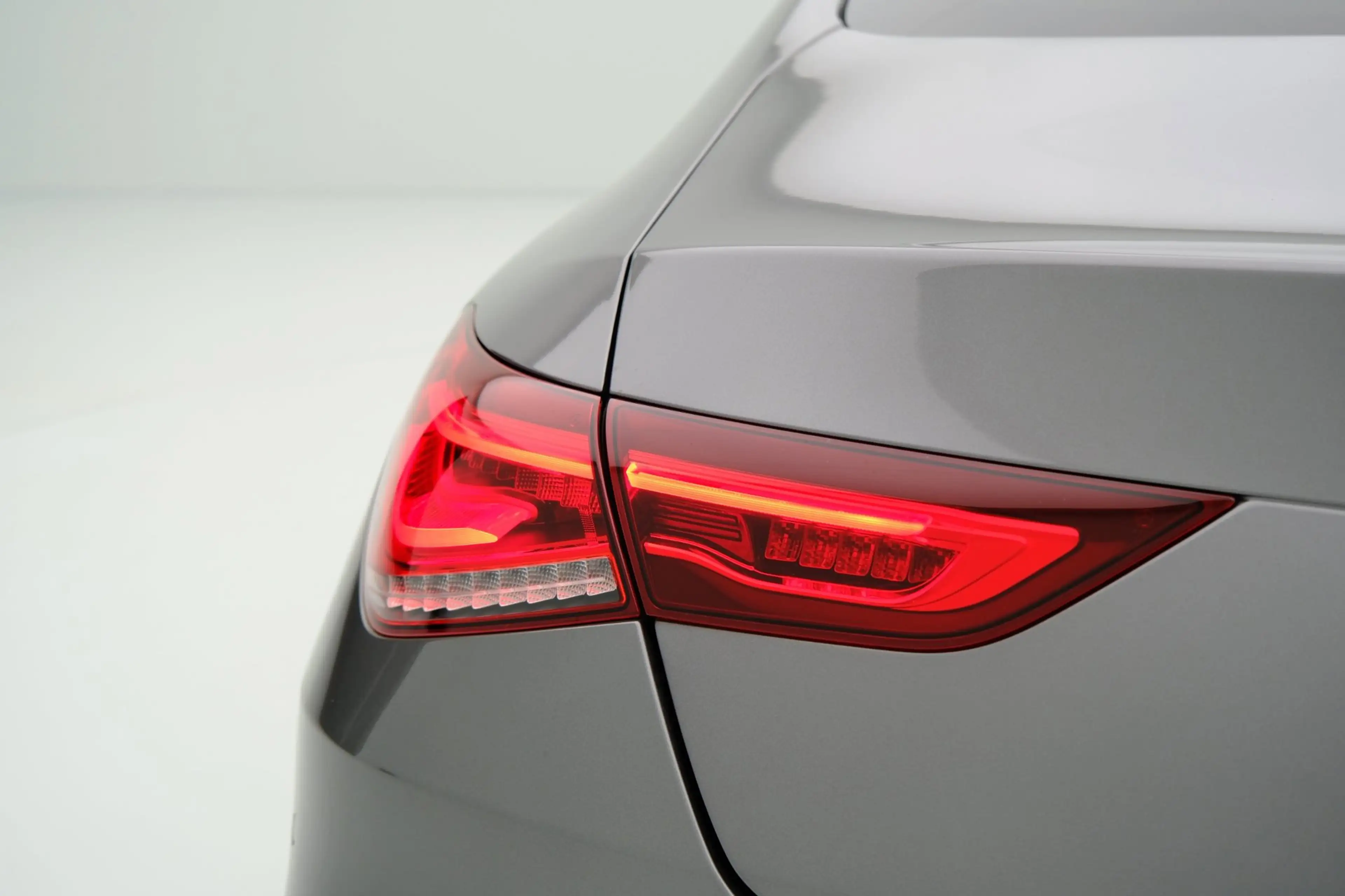 Mercedes-Benz CLA 180 d Business Solution AMG Aut. Leder-Alcantara|Navi| — photo 21
