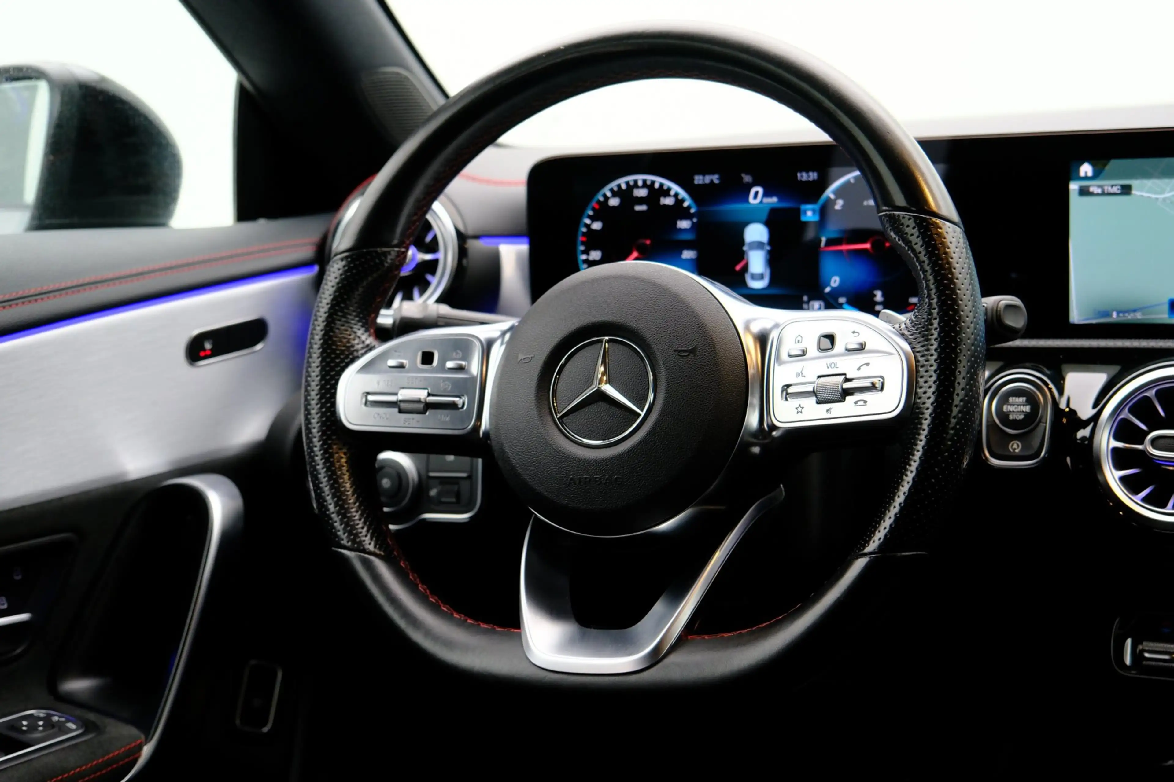 Mercedes-Benz CLA 180 d Business Solution AMG Aut. Leder-Alcantara|Navi| — photo 9