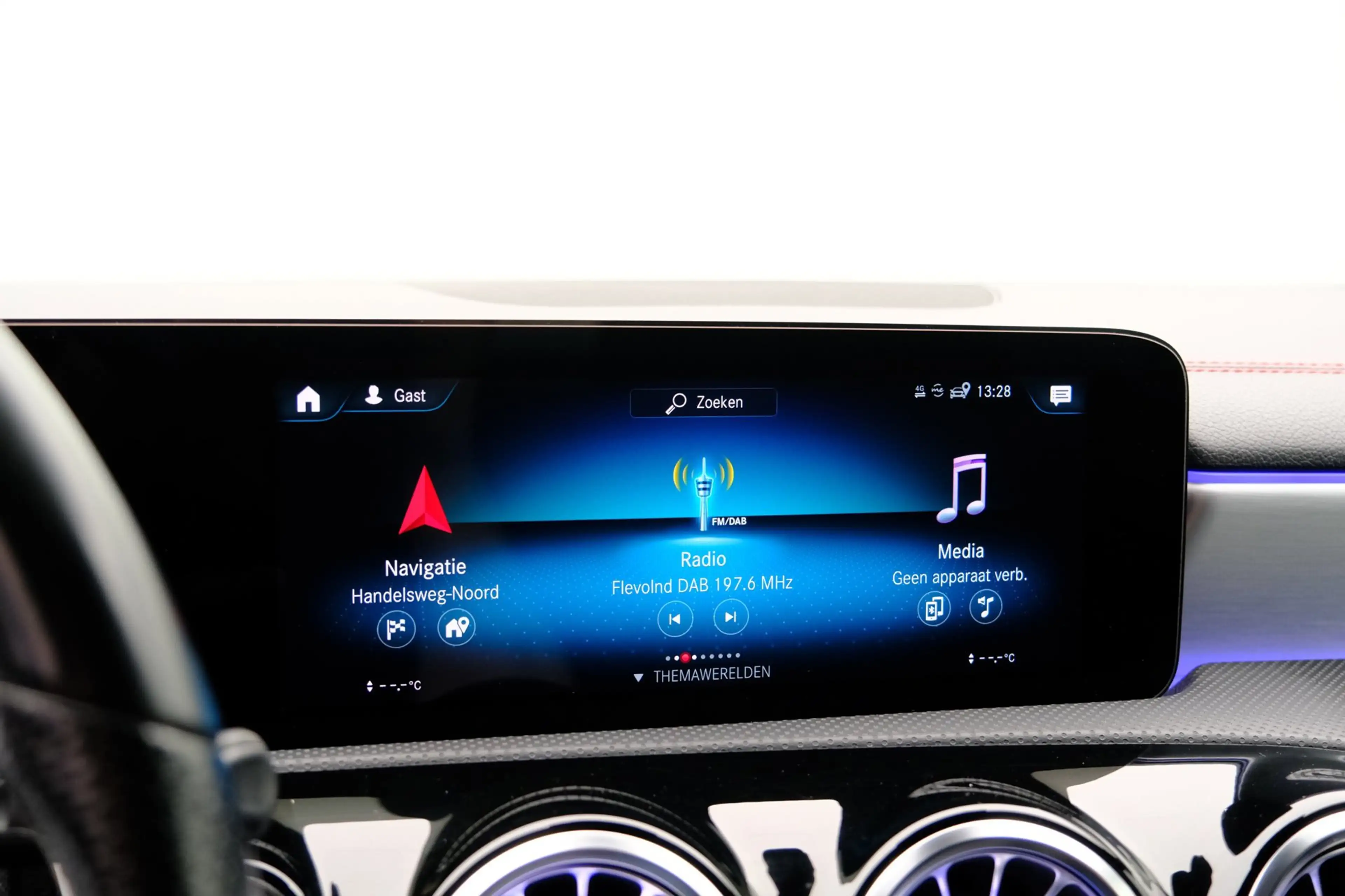 Mercedes-Benz CLA 180 d Business Solution AMG Aut. Leder-Alcantara|Navi| — photo 18