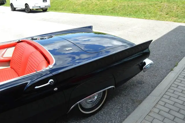 Ford Thunderbird Ansicht 13
