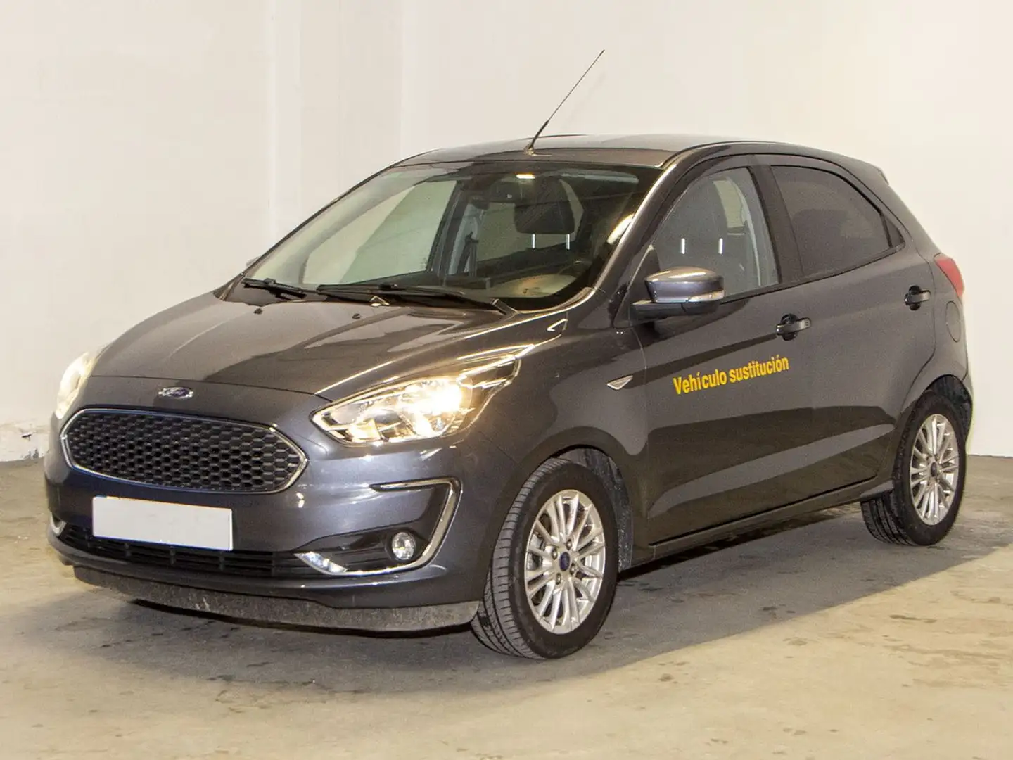 Ford Ka/Ka+ Ka+ 1.19 Ti-VCT Ultimate Gris - 2