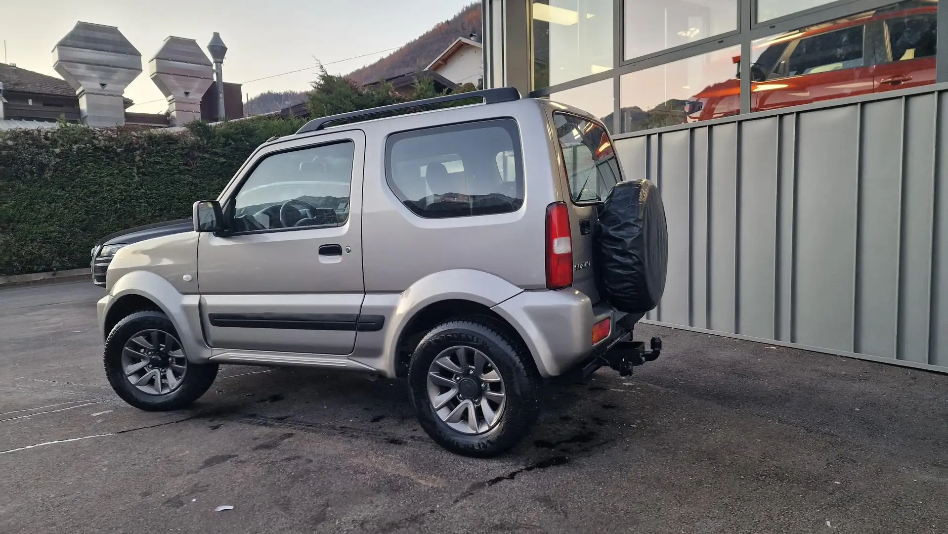 Suzuki Jimny - 2