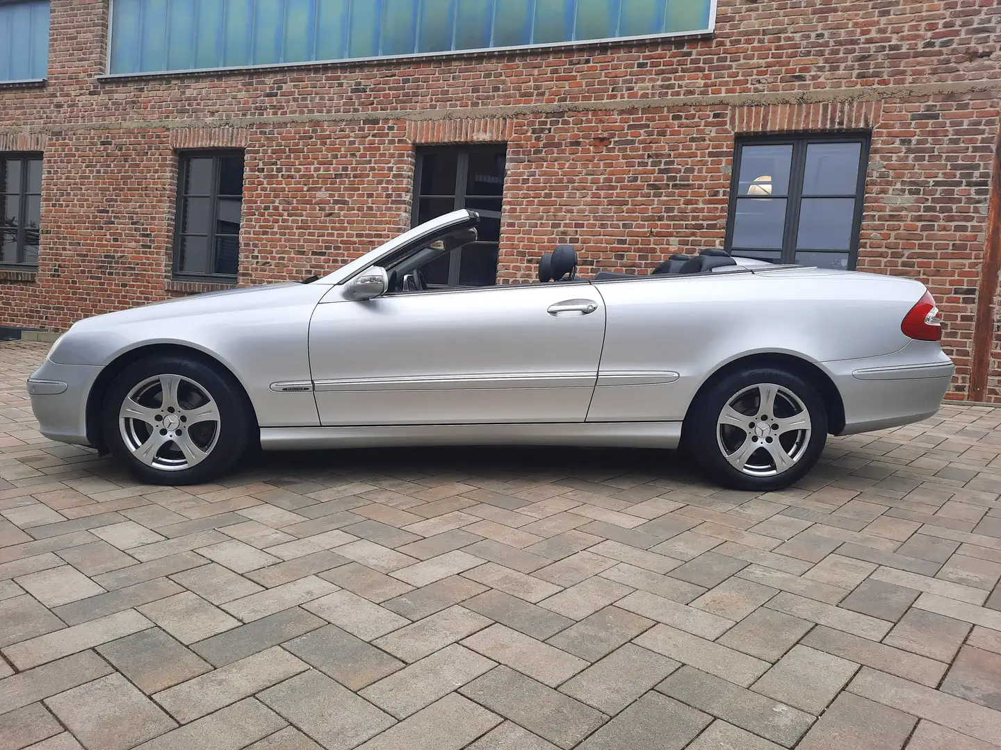 Mercedes-Benz CLK 240 CLK-Klasse Cabrio Elegance Argento - 1