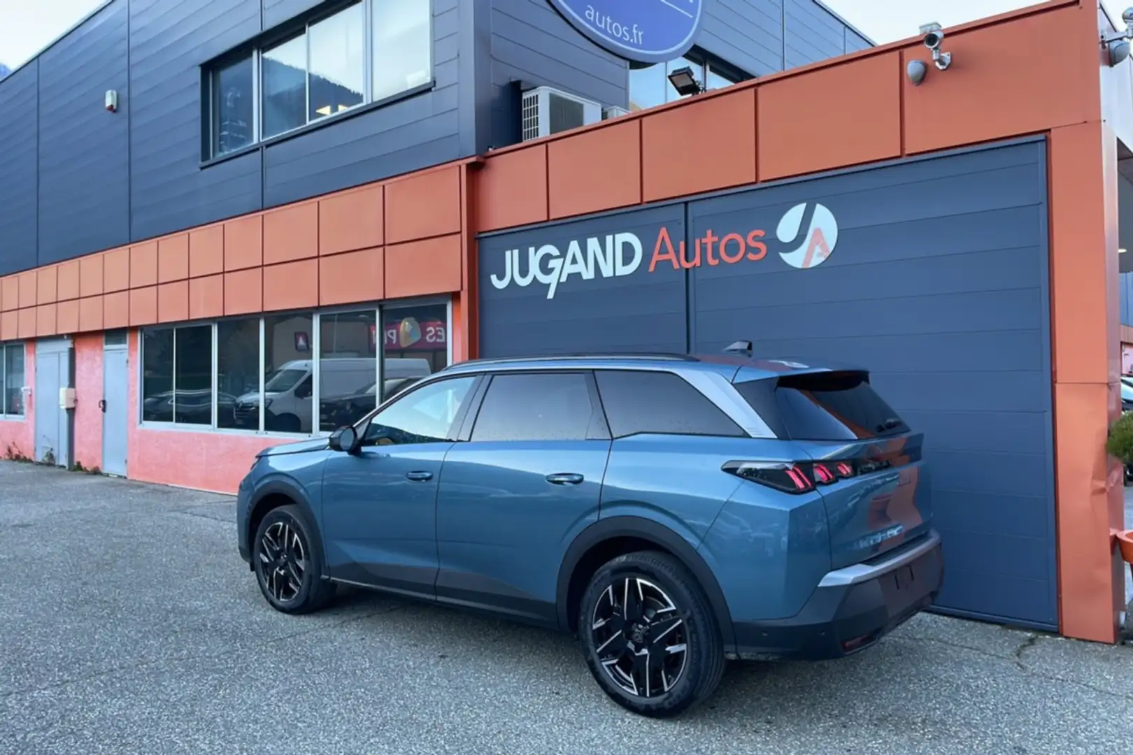 Peugeot 5008 HYBRID 145 E-DCS6 ALLURE PLUS Bleu - 2