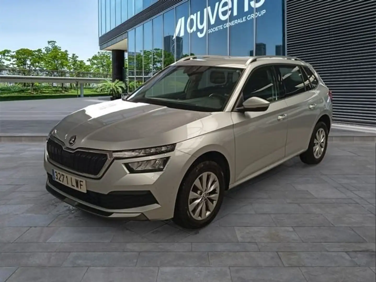 Skoda Kamiq 1.0 TSI Emotion 70kW Plateado - 1