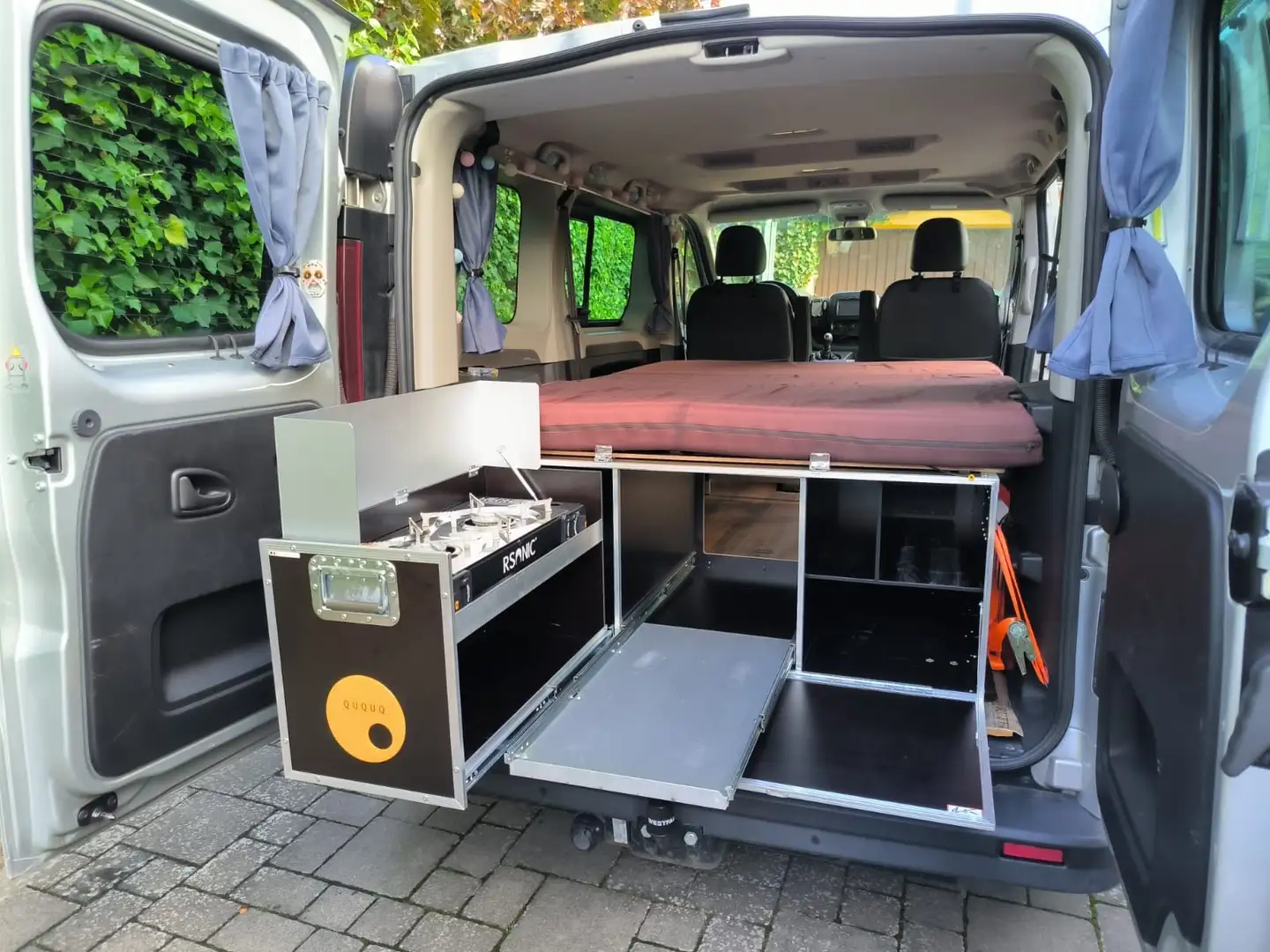 Opel Vivaro Vivaro 1.6 D L1H1 S Silber - 2