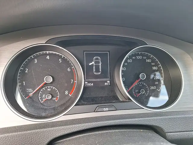 Volkswagen Golf view 14