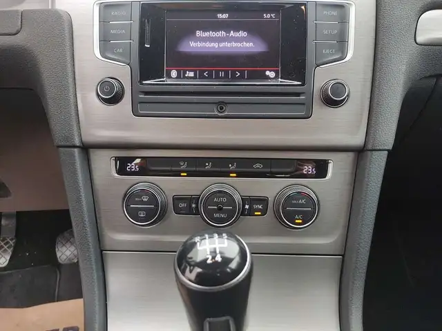 Volkswagen Golf view 15