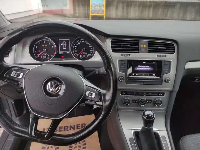 Volkswagen Golf view 12