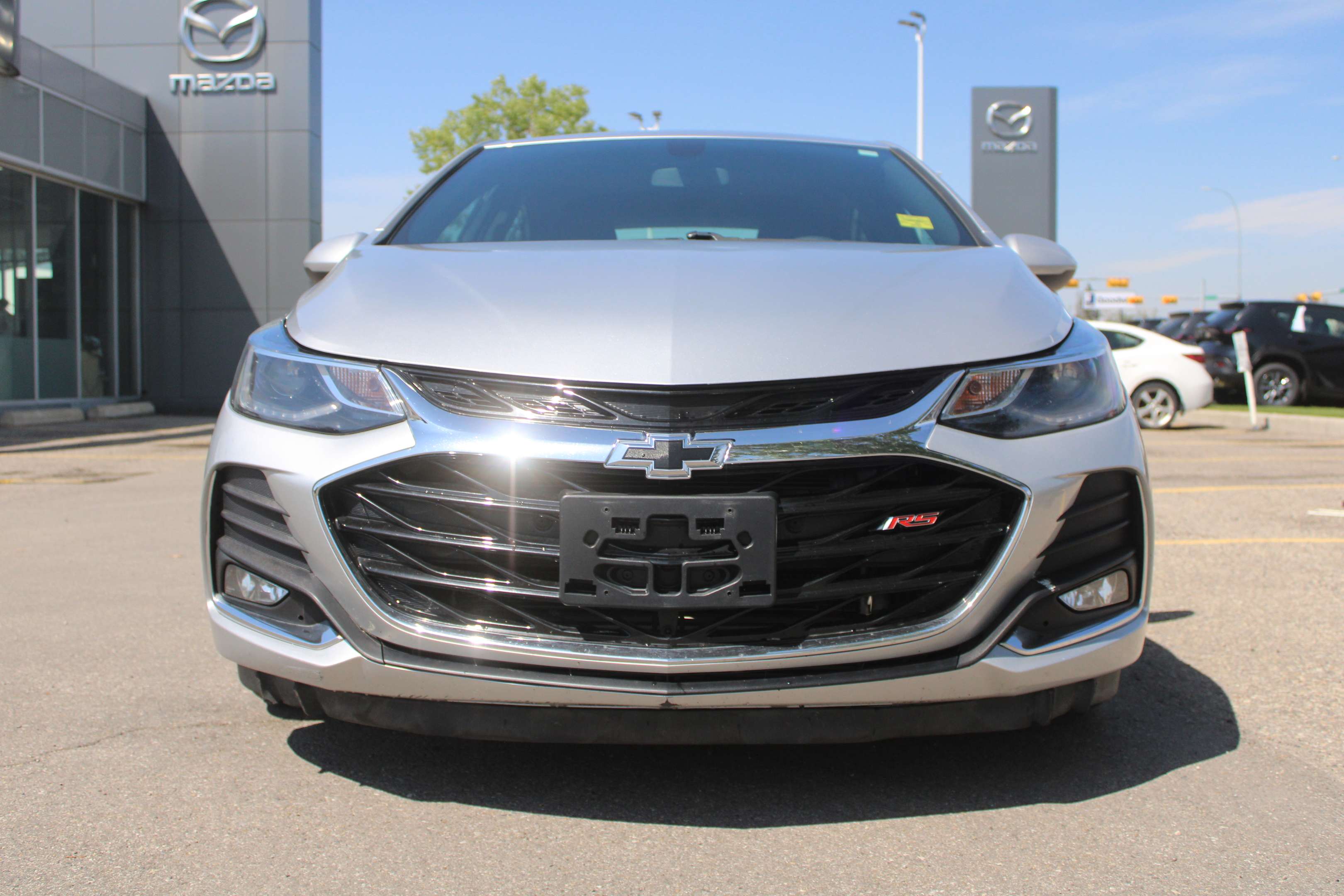 2019 Chevrolet Cruze 4dr HB LT W / APPLE CARPLAY / ANDROID AUTO — photo 1