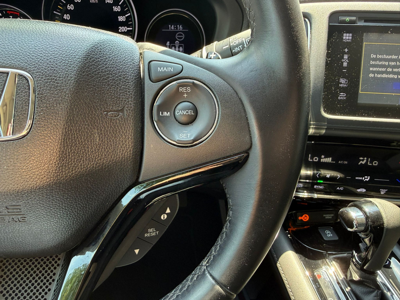 Honda HR-V 1.5 i-VTEC Executive | Panorama | Clima | Cruise | — photo 11