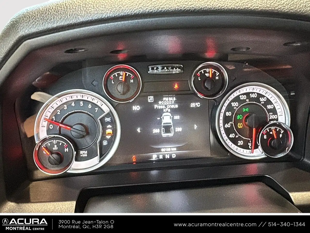 RAM 1500 снимка RAM 1500