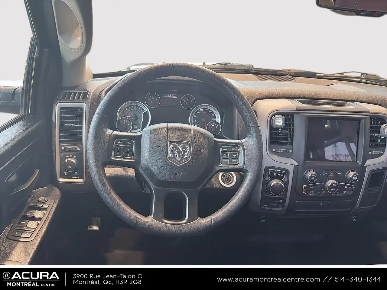 RAM 1500 снимка RAM 1500