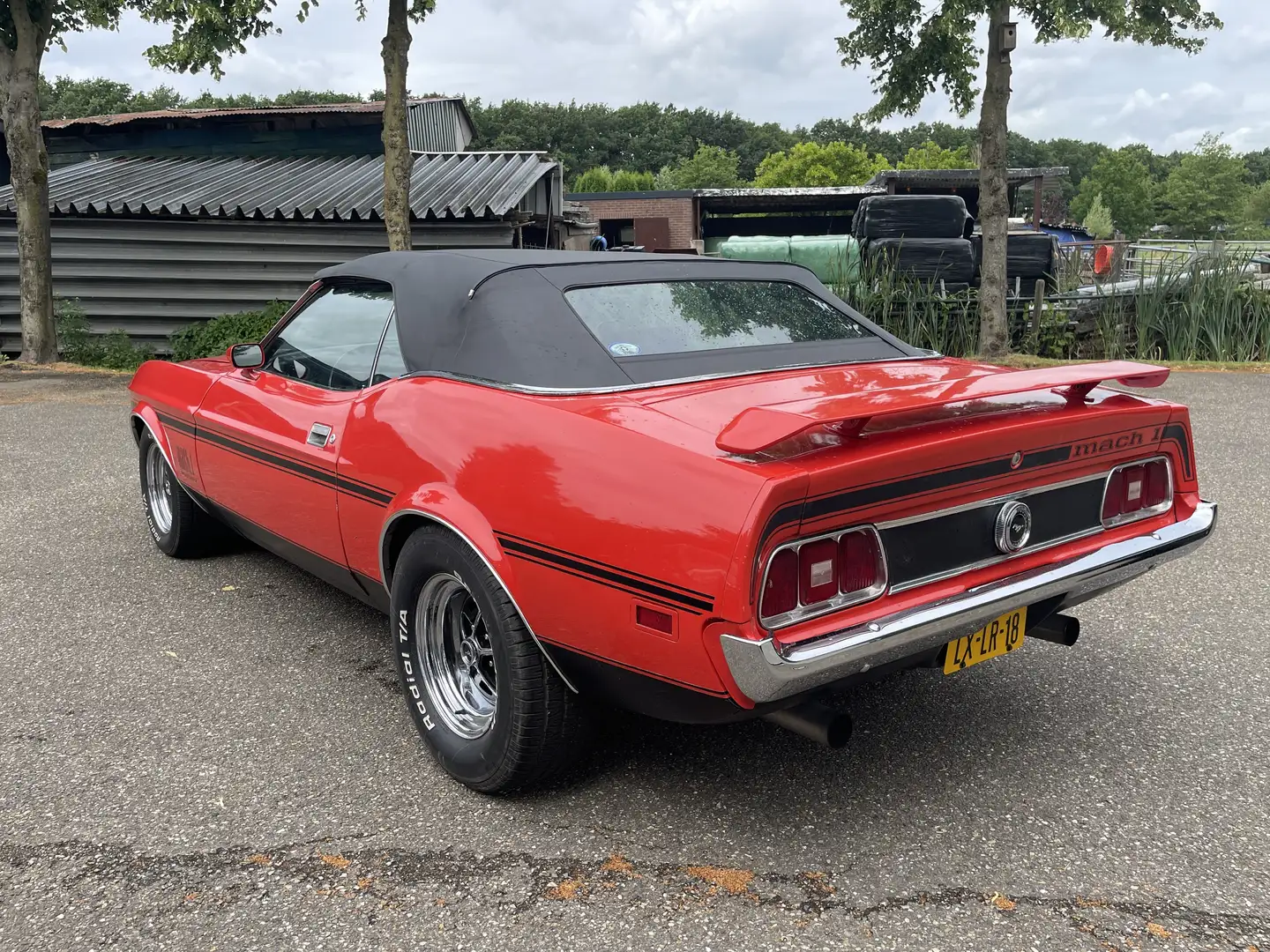 Ford Mustang Convertible V8 351 Rouge - 2
