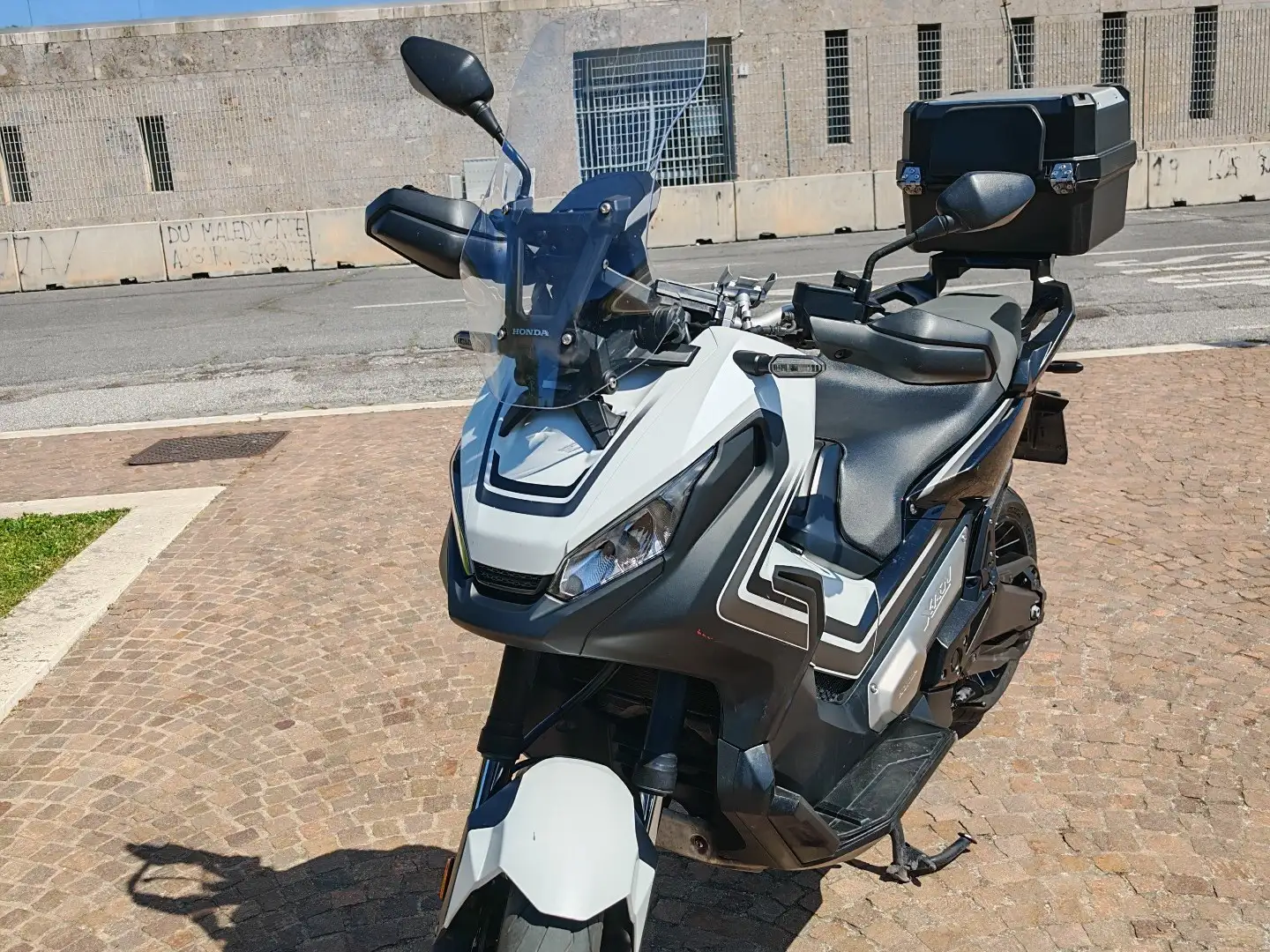 Honda X-ADV Bianco - 2