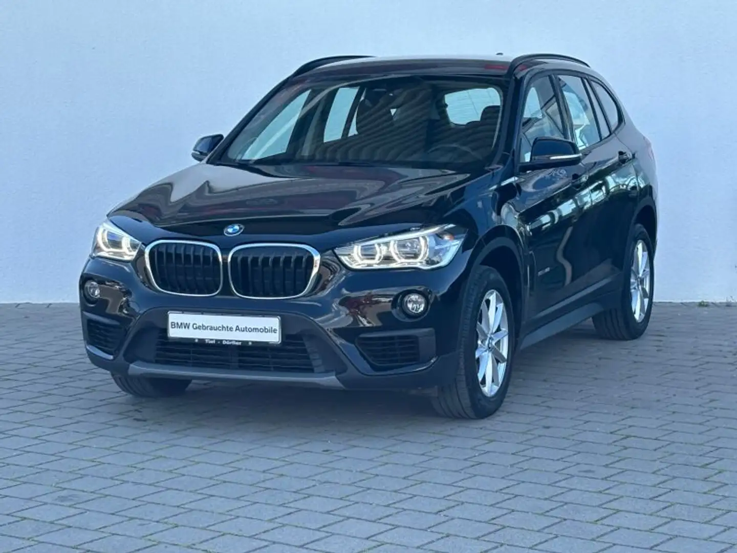 BMW X1 sDrive18i DKG LED/TEMPO/Hecklappe/CD/G-TANK Schwarz - 2