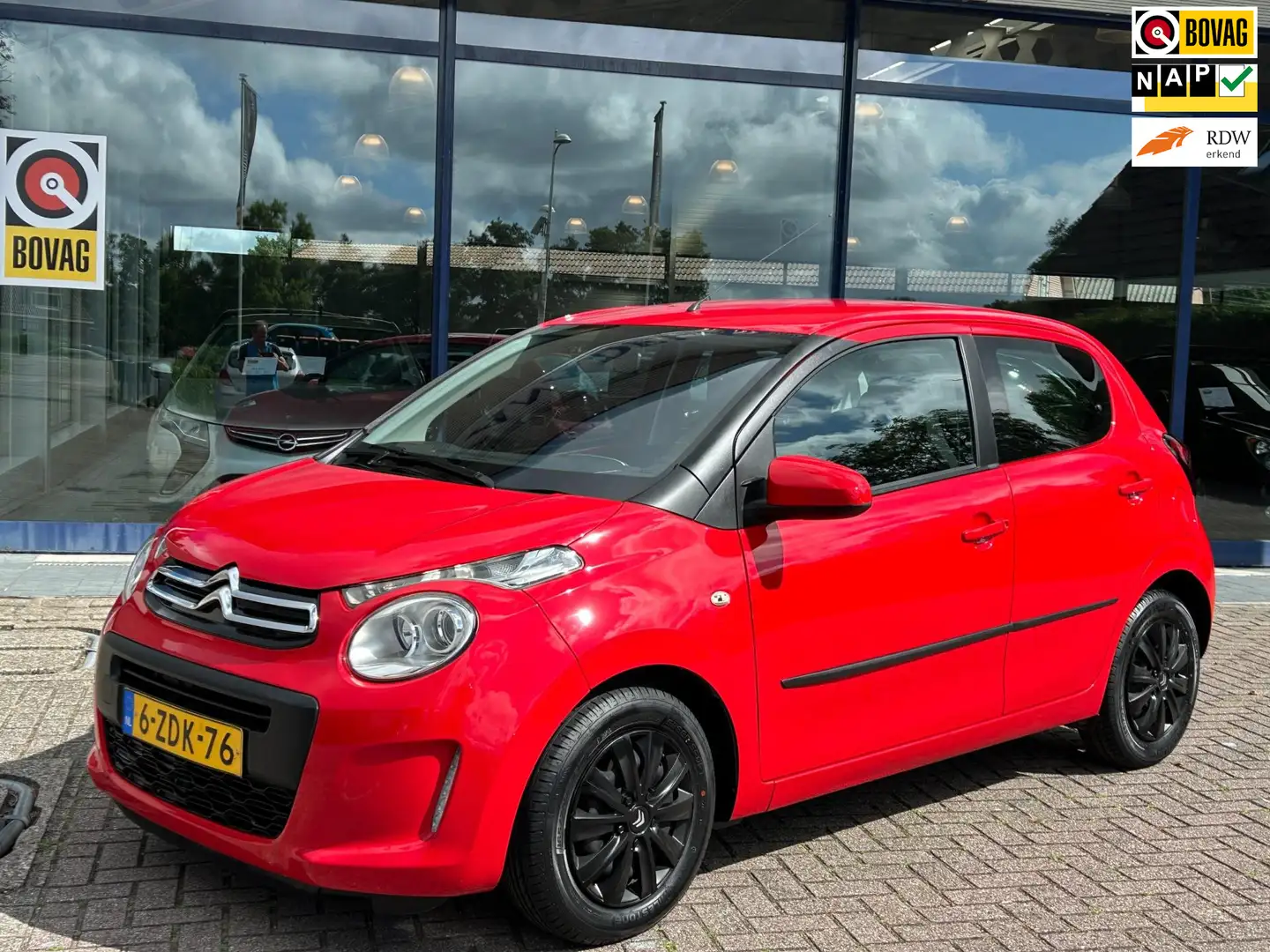 Citroen C1 1.0 e-VTi Feel 5Drs Airco Bluetooth Isofix Elek.Pa Rouge - 1
