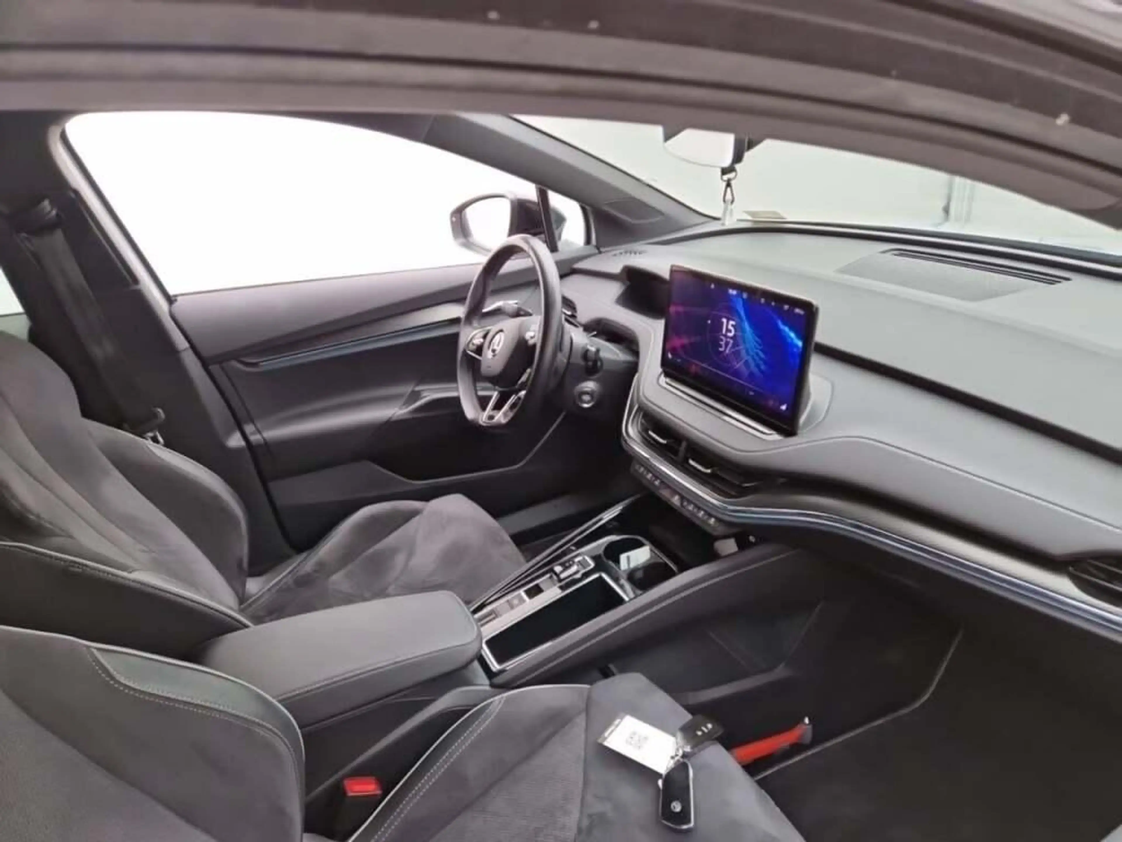 Skoda Enyaq iV 80 Founders Edition Black — photo 3