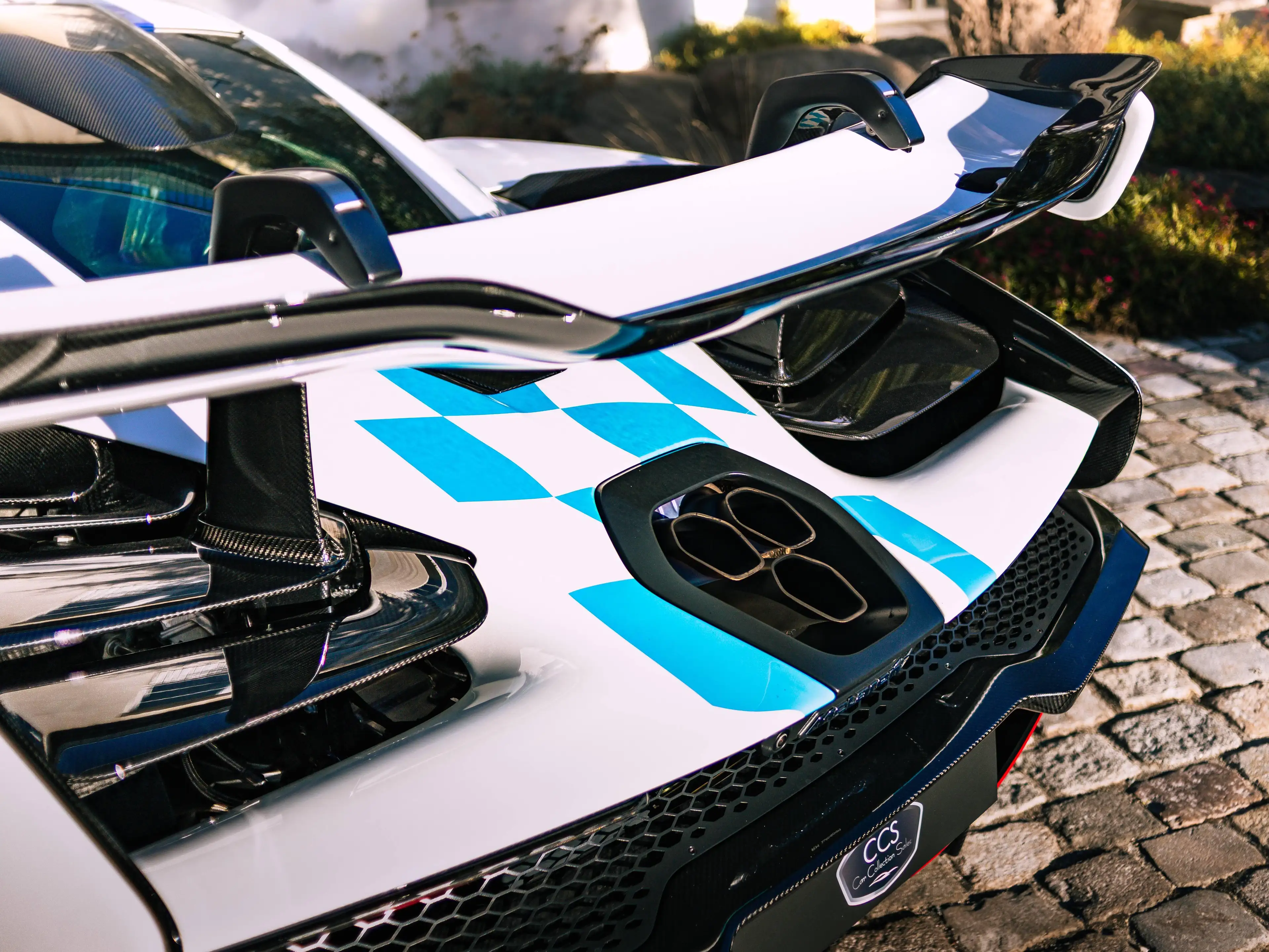 McLaren Senna 1 OF 3 MSO FINA McLaren F1 GTR tribute-livery/ Like new/ Lift system/ Carbon Pack — photo 15