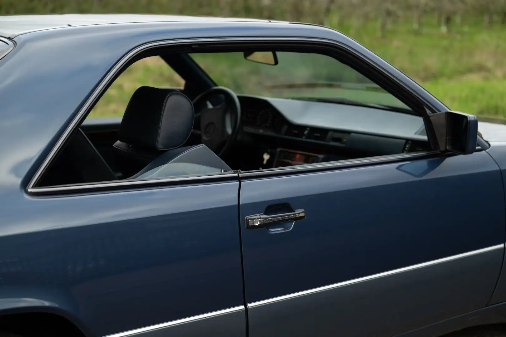 Mercedes-Benz 200 CE 16 Mavi - 2