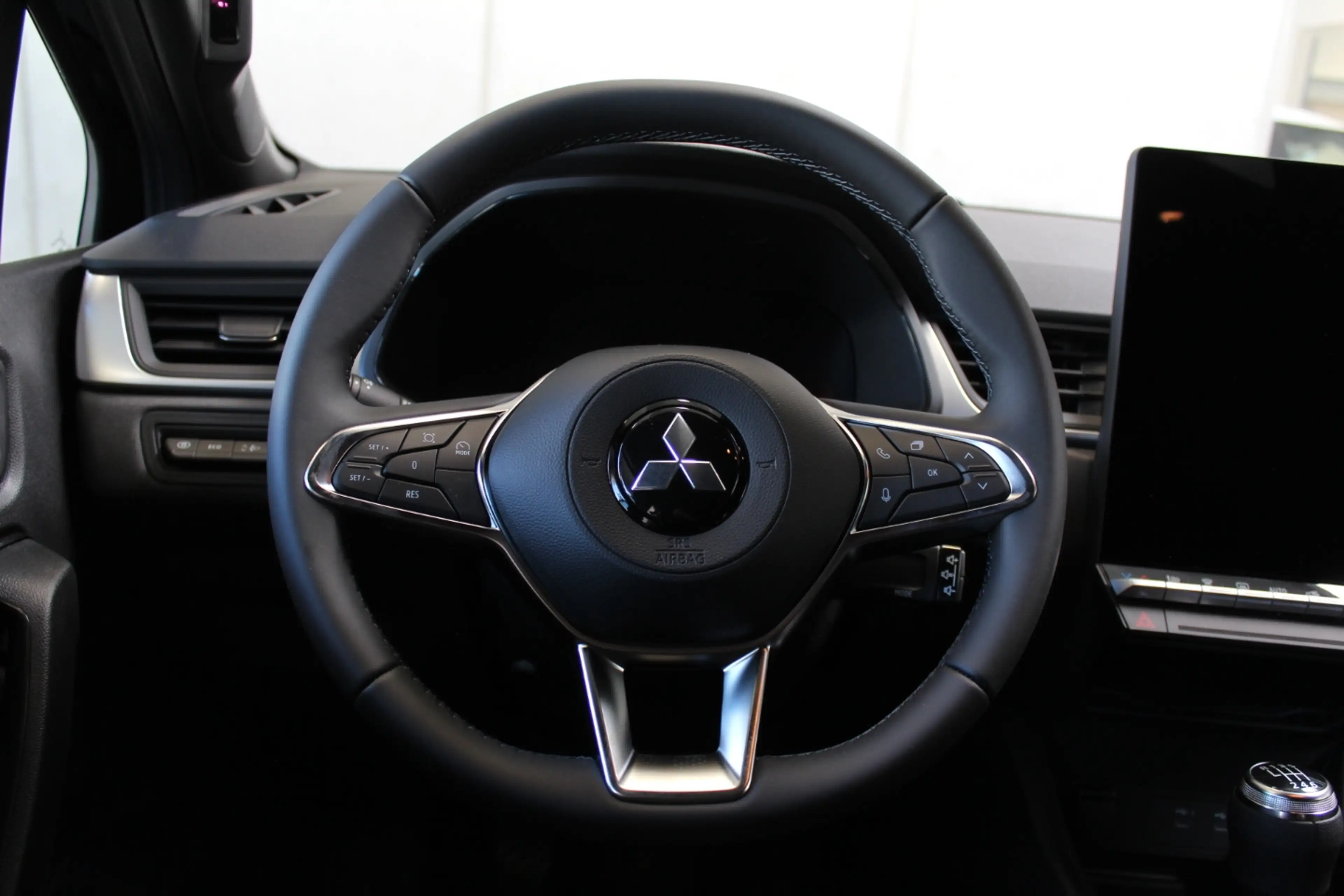 Mitsubishi ASX Black 1.2 6MT — photo 14