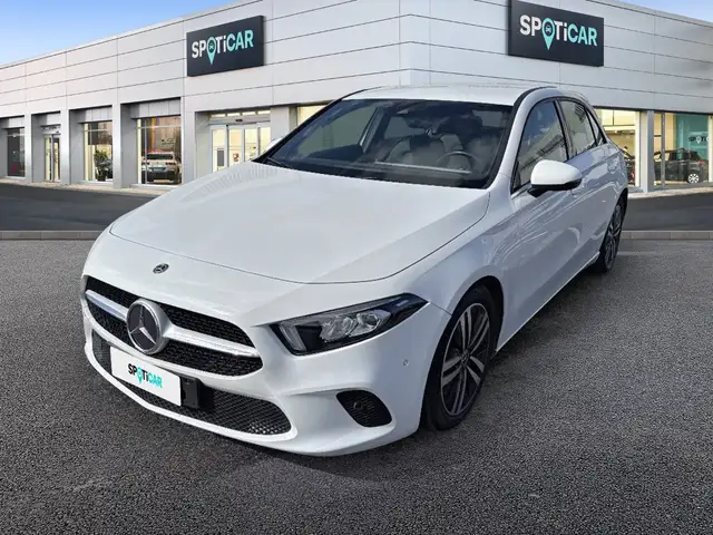 Mercedes-Benz A 180 A 180 d Executive