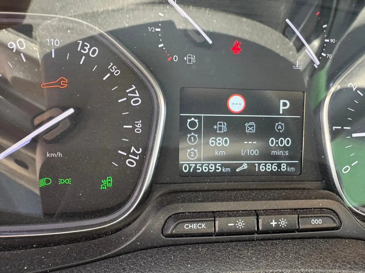 Peugeot Expert Expert L2H1 Premium met dakdrager en inrichting Zwart - 2