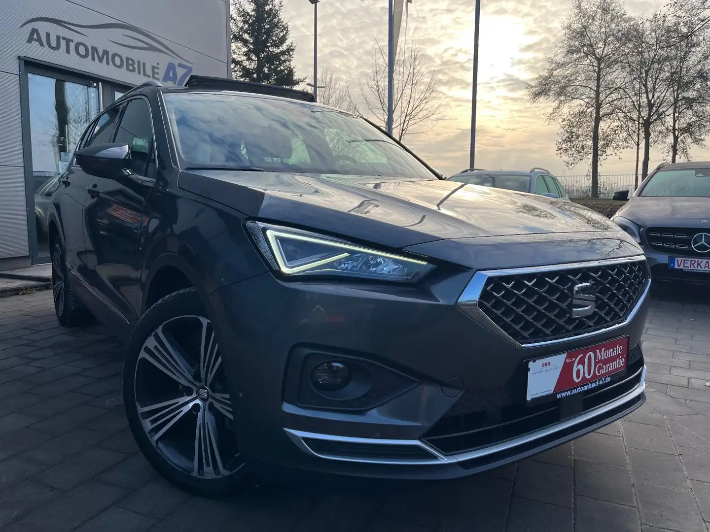 SEAT Tarraco Xcellence *7-SITZER/STHZ/PANO* Gelb - 1