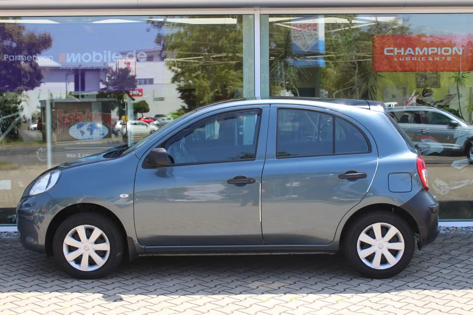 Nissan Micra Visia First Grau - 2