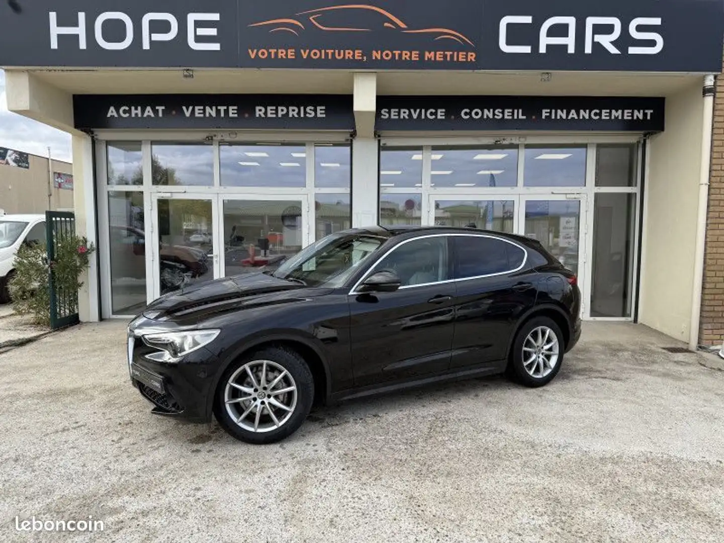 Alfa Romeo Stelvio 2.2 DIESEL 190CH EXECUTIVE AT8 MY19 Schwarz - 1