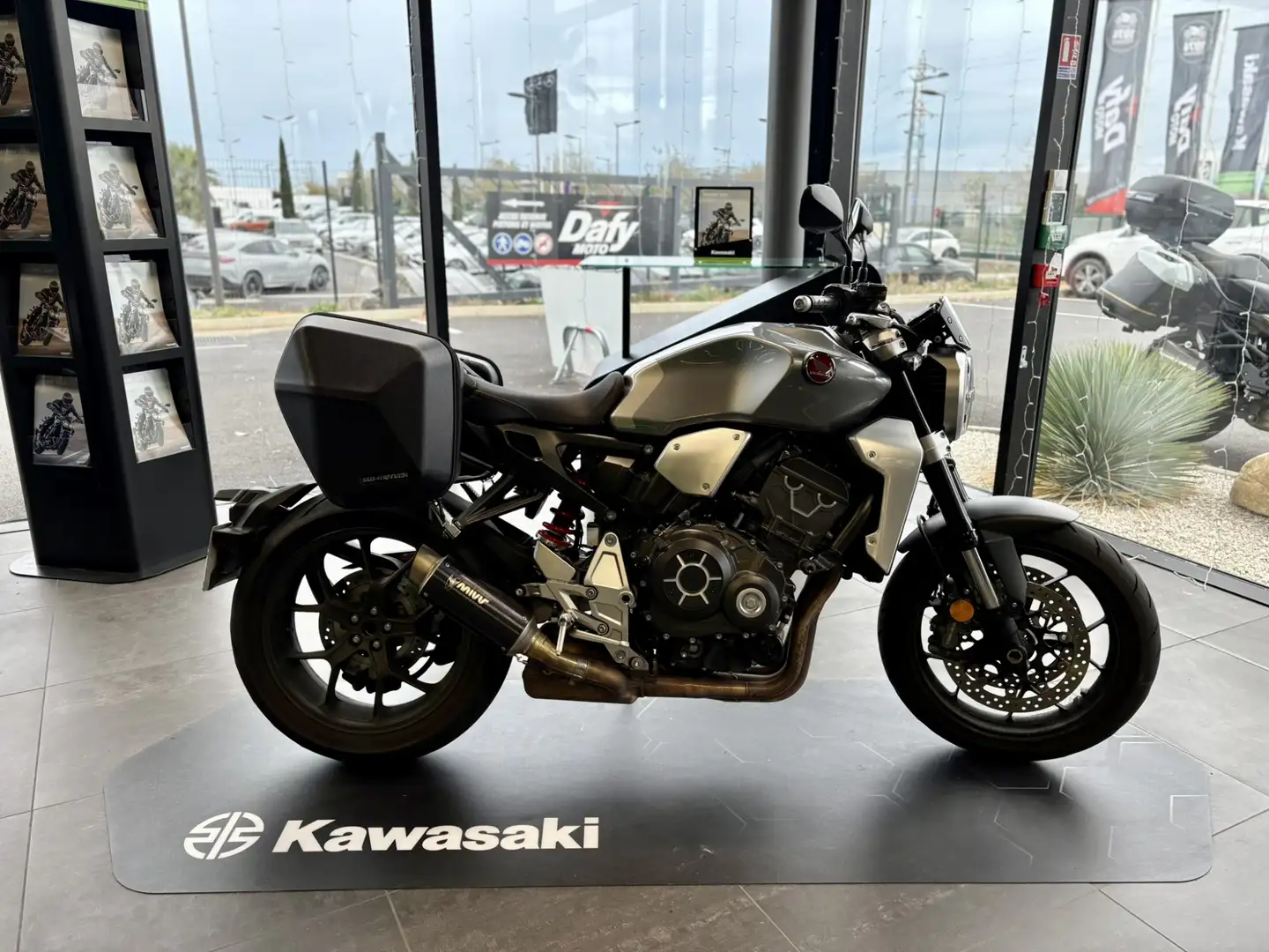 Honda CB 1000 Gris - 1