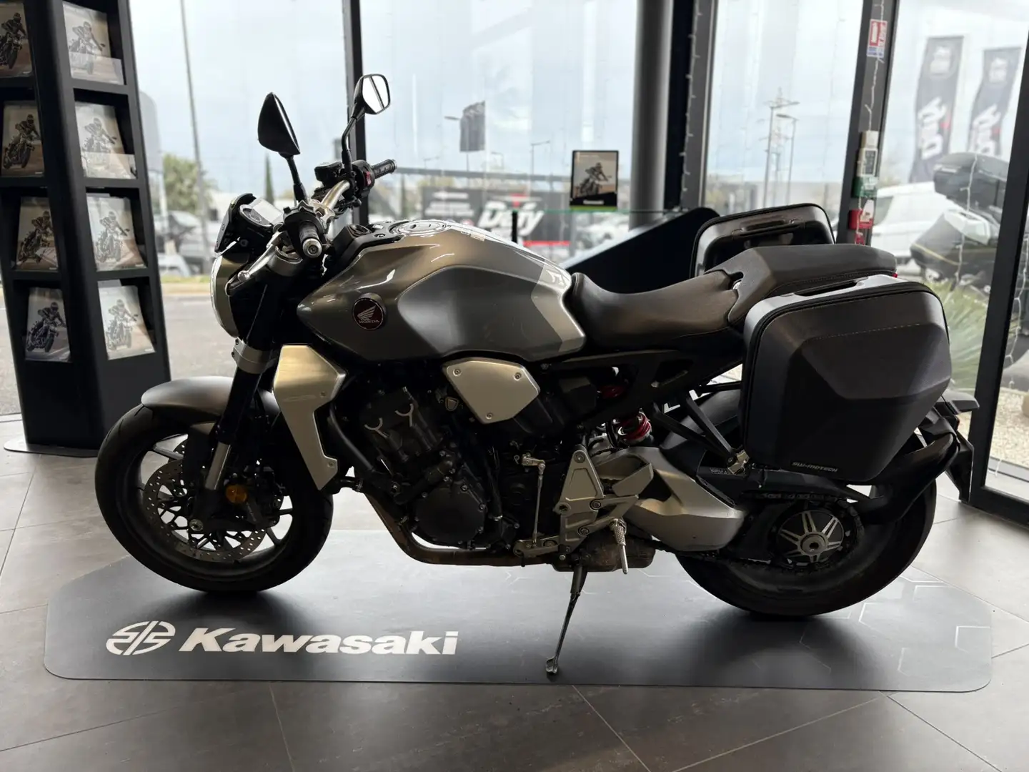 Honda CB 1000 Gris - 2