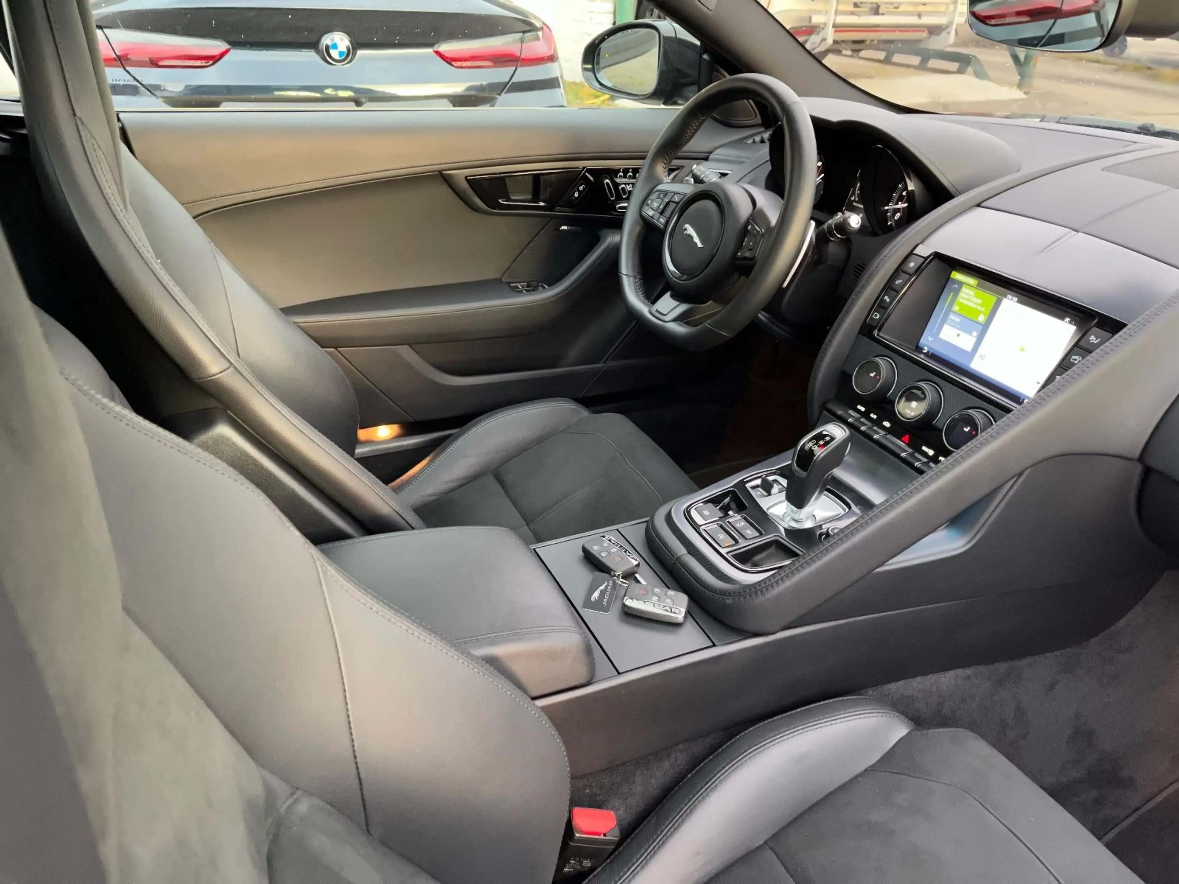 Jaguar F-Type 3.0 L P380 R-Dynamic AWD Face-Lift Panor — photo 9